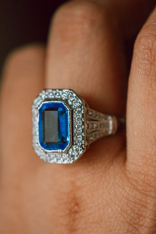 Wes Blue Sapphire Silver Ring